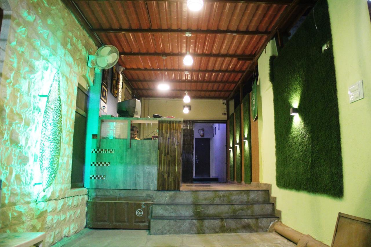 Yuvraj Lodge Osmanabad Exterior photo